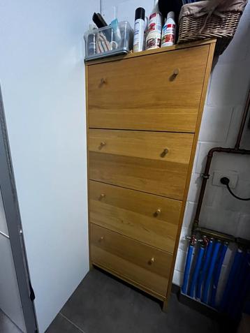 Strakke schoenenkast in eik fineer, ideaal voor de hal! beschikbaar voor biedingen