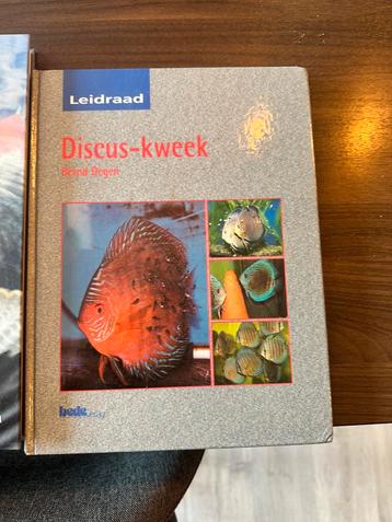 Aquarium boeken  beschikbaar voor biedingen