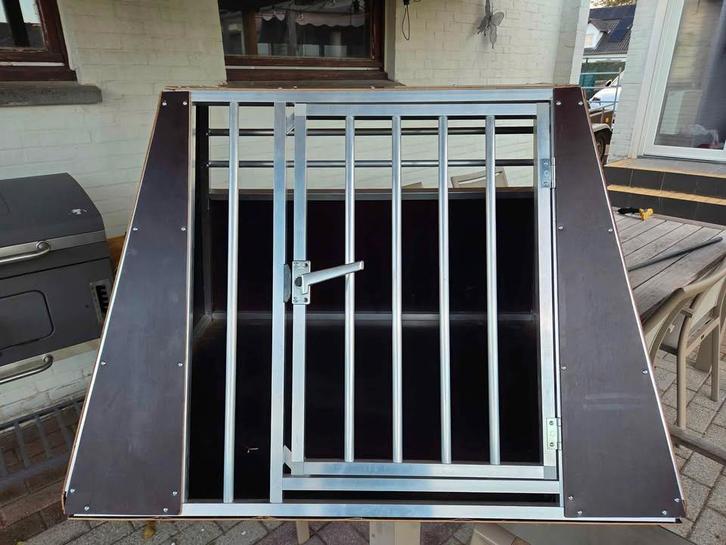 Hondenbench voor in de auto - Perfecte staat, Dieren en Toebehoren, Hondenbenches, Zo goed als nieuw, Ophalen