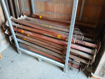 Bouw schoren beschikbaar voor biedingen
