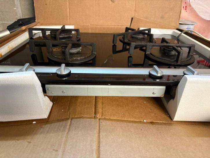 Plaque gaz AEG, Electroménager, Tables de cuisson, Utilisé, Encastré, 4 zones de cuisson, Enlèvement
