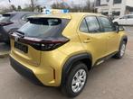 Toyota Yaris Cross Hybrid FWD DYNAMIC AUTOMAAT MET 2JAAR GAR, Auto's, Toyota, Stof, Gebruikt, Euro 6, Overige kleuren