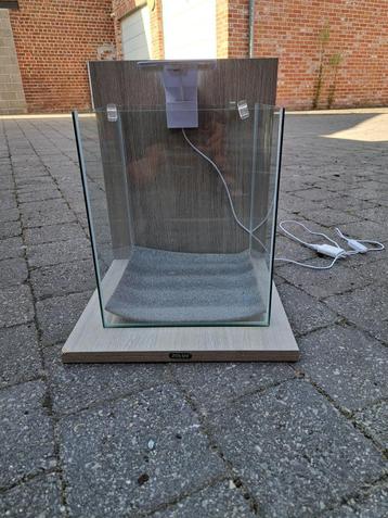 Leeg open aquarium Zolux. Zie ook mijn andere zoekertjes beschikbaar voor biedingen