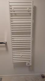Vasco Badkamerradiator elektrisch 1500 W, Doe-het-zelf en Bouw, Verwarming en Radiatoren, Ophalen, Zo goed als nieuw, Radiator