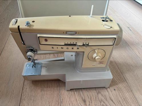 Singer naaimachine, Hobby en Vrije tijd, Naaimachines en Toebehoren, Zo goed als nieuw, Naaimachine, Singer, Ophalen