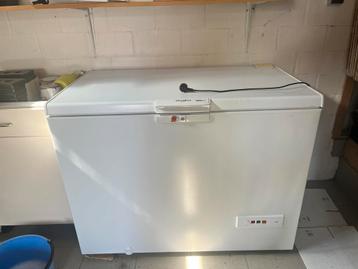 Diepvrieskoffer Whirlpool SpaceMax – 219 liter beschikbaar voor biedingen