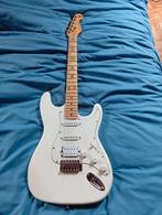 Firewar witte elektrische gitaar, Musique & Instruments, Instruments à corde | Guitares | Électriques, Enlèvement ou Envoi