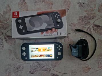 Nintendo Switch Lite in zeer goede staat te koop.