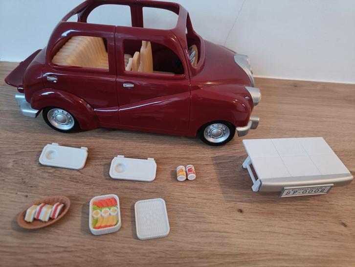 Sylvanian Families - 4611 La voiture rouge, Kinderen en Baby's, Speelgoed | Poppenhuizen, Gebruikt, Accessoires, Ophalen of Verzenden