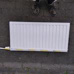 2 radiatoren, Doe-het-zelf en Bouw, Verwarming en Radiatoren, Ophalen, 30 tot 80 cm, Radiator, Zo goed als nieuw