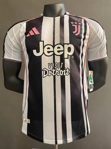 Juventus home kit player version beschikbaar voor biedingen