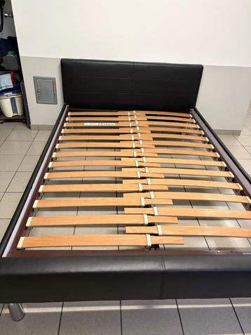 Bed tweepersoons twijfelaar 1,40m breed beschikbaar voor biedingen