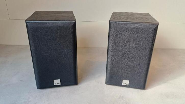 Dali Spektor 2 black 2 est parti et a disparu de l'héritage, TV, Hi-fi & Vidéo, Enceintes, Utilisé, Haut-parleurs Frontaux, Arrière ou Stéréo
