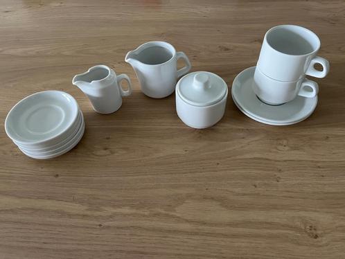 serviesgoed porselein, Huis en Inrichting, Keuken | Servies, Zo goed als nieuw, Porselein, Ophalen