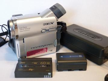 Sony DCR-TRV270E Digital 8, batterie, chargeur, numérique un, Enlèvement ou Envoi, Caméra, Autres types, Utilisé