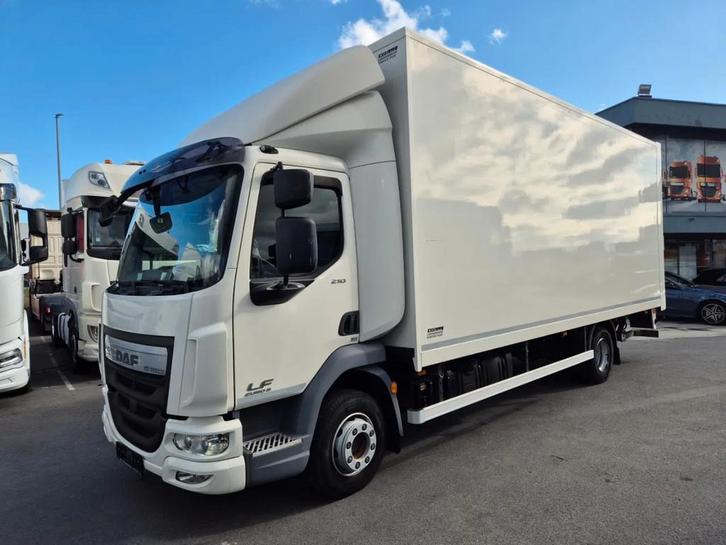 DAF LF 210 FA (bj 2017), Auto's, Vrachtwagens, Particulier, Te koop, ABS, Airconditioning, Elektrische ramen, Navigatiesysteem