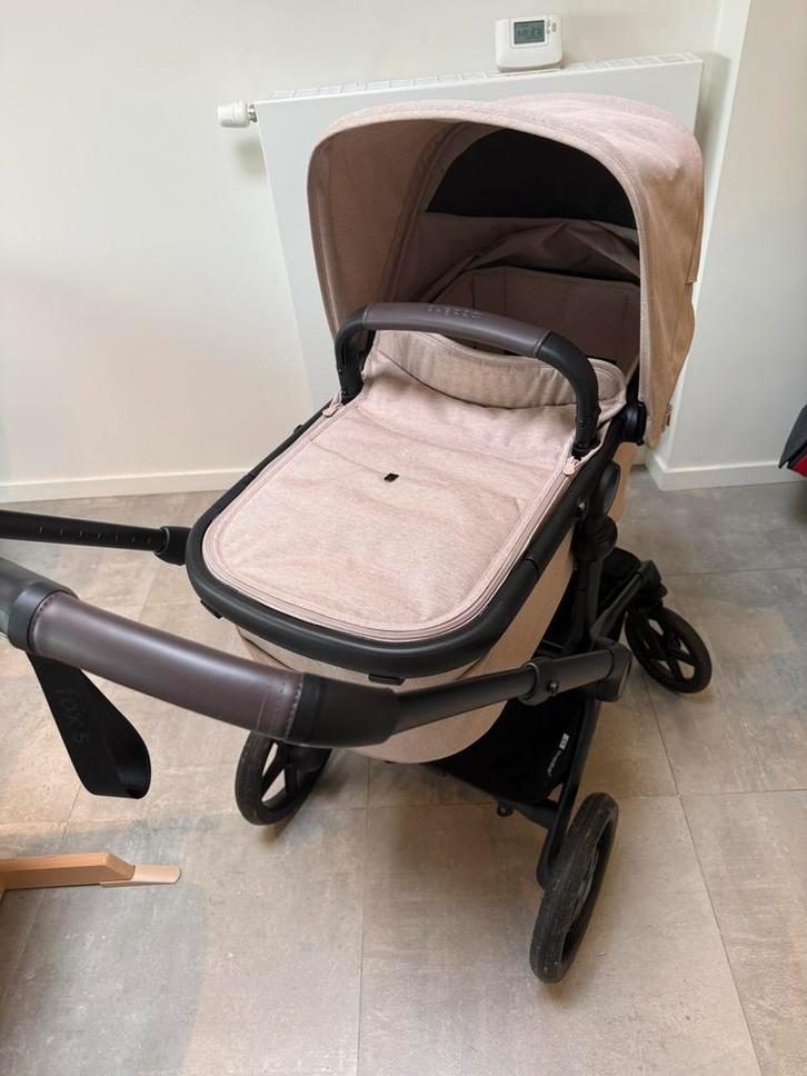 Bugaboo Fox 5 kinderwagen met accesoires, Kinderen en Baby's, Kinderwagens en Combinaties, Zo goed als nieuw, Kinderwagen, Bugaboo