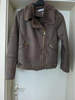 Mooi kort jasje in zacht daim met bonten kraag, Kleding | Dames, Ophalen, Maat 38/40 (M)