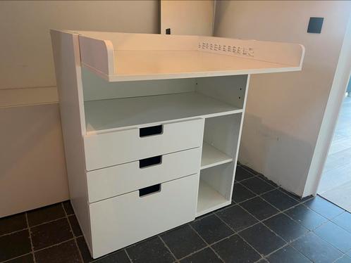 Ikea Smastad verzorgingstafel wit met 3 lades, 90x79x100 cm, Kinderen en Baby's, Kinderkamer | Commodes en Kasten, Gebruikt, Commode