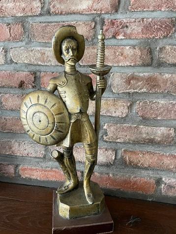 Statue de Don Quichotte (Alonso Quijano) 37 cm (socle 12x12 