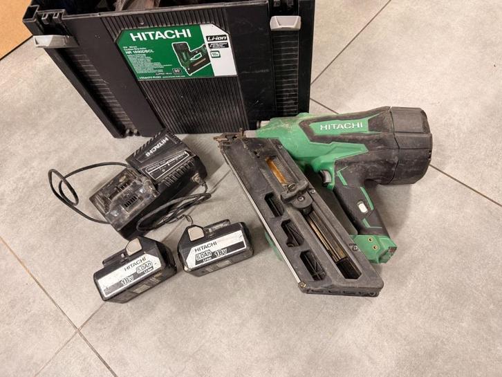 Hitachi Coilnagelmachine 18V met 2 accu’s en lader, Doe-het-zelf en Bouw, Gereedschap | Handgereedschap, Zo goed als nieuw, Ophalen