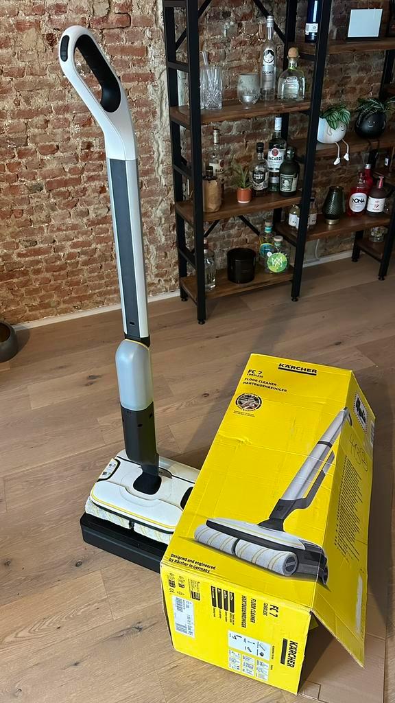 Kärcher Floor Cleaner - FC 7 - draadloos, Doe-het-zelf en Bouw, Reinigingsmachines, Zo goed als nieuw, Ophalen