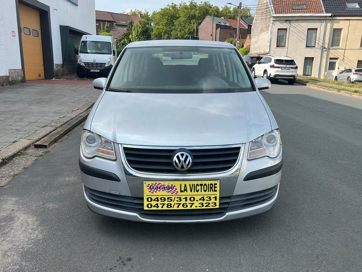 Volkswagen Touran 1.4 essence 7 PLACES 103kw 0032495310431, Auto's, Volkswagen, Bedrijf, Te koop, Touran, ABS, Airbags, Airconditioning
