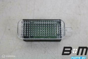 Voetenruimteverlichting Audi RS5 8W 8J0947409 beschikbaar voor biedingen