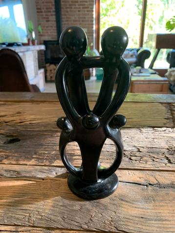 Hand Carved Family Soapstone Sculpture African art beschikbaar voor biedingen