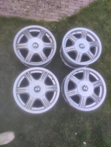 bmw e36 15inch velgen beschikbaar voor biedingen