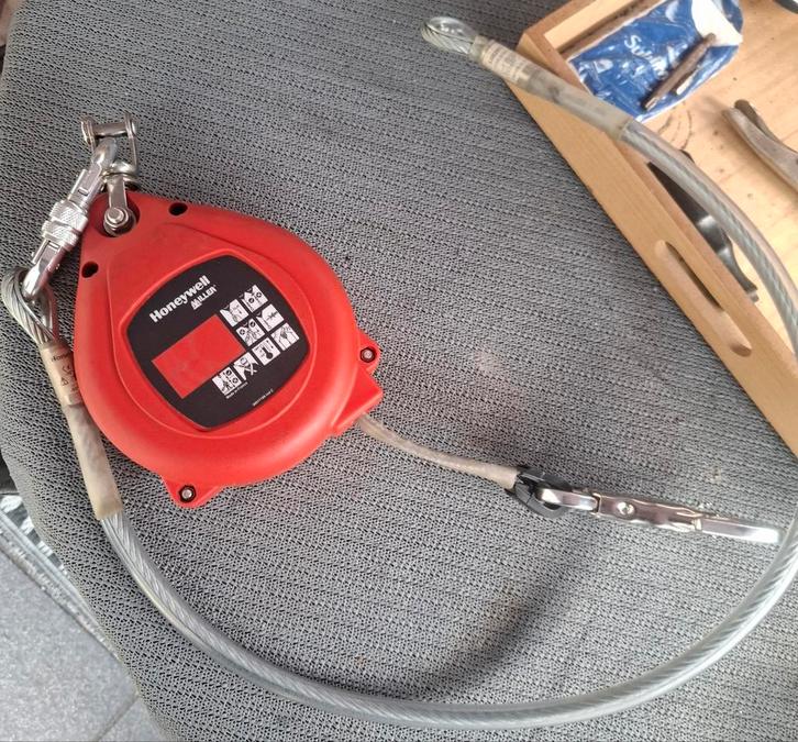 Honeywell Miller Falcon 6 m Valbeveiliging, Doe-het-zelf en Bouw, Overige Doe-Het-Zelf en Bouw, Zo goed als nieuw, Ophalen of Verzenden