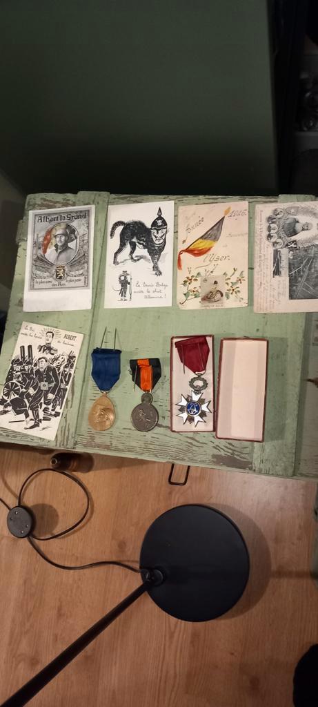 Mooi lotje wo1 en wo2, Verzamelen, Militaria | Algemeen, Ophalen of Verzenden