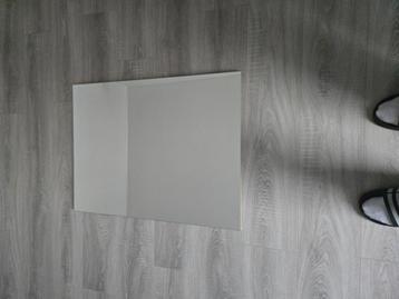 Miroir  beschikbaar voor biedingen