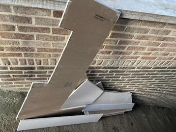 Gratis restjes gipsplaten Knauf beschikbaar voor biedingen