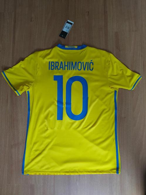 Voetbal truitjes, Verzamelen, Sportartikelen en Voetbal, Zo goed als nieuw, Shirt, Ophalen