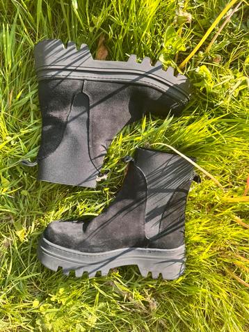 Stoere Buffalo look-a-like sneakers – topstaat  beschikbaar voor biedingen