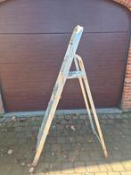 2 trapladders, Enlèvement