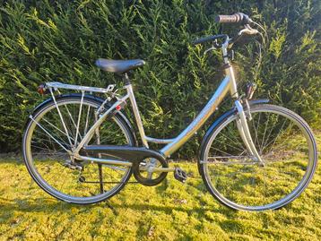 Quardo damesfiets maat 51 beschikbaar voor biedingen