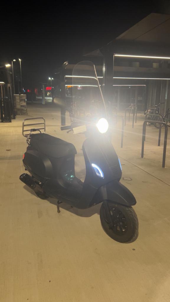 Momo Morino (GTS Toscana model) – A-klasse – 2022, Fietsen en Brommers, Brommers | Overige merken, Zo goed als nieuw, Klasse A (25 km/u)