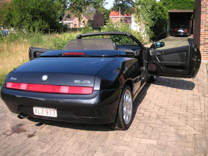 ALFA ROMEO SPIDER 2.0 JTS, Autos, Alfa Romeo, Particulier, Spider, Essence, Cabriolet, 2 portes, Boîte manuelle, Noir, Noir, Cuir