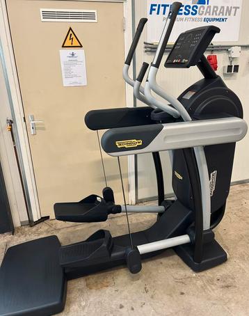 Technogym Vario Excite+ 1000 LED Crosstrainer /Stepper Black beschikbaar voor biedingen