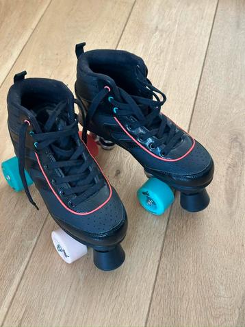 Nieuwe rolschaatsen maat 38 beschikbaar voor biedingen
