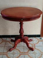 Belle table d'appoint ovale en bois ou table à vin., 55 à 75 cm, Comme neuf, Enlèvement, Ovale