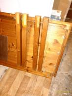 Table en bois avec 4 chaises, Rectangulaire, Bois, Utilisé, Enlèvement ou Envoi
