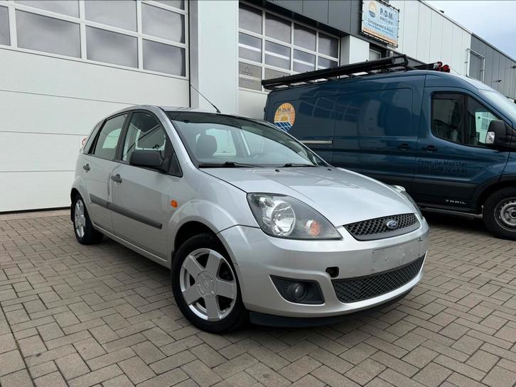 Ford Fiesta 1.4TDCI 195.000Km/ Airco/ Ond.Boek/ Gekeurd vvk, Auto's, Ford, Bedrijf, Te koop, Fiësta, ABS, Airbags, Airconditioning