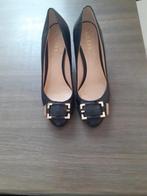 Schoenen van het merk Guess maat 40 zo goed als nieuw, Kleding | Dames, Schoenen, Guess, Zwart, Dansschoenen, Ophalen of Verzenden