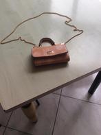 Zalmroze tasje in nieuwstaat., Bijoux, Sacs & Beauté, Colliers, Enlèvement ou Envoi, Neuf, Rose