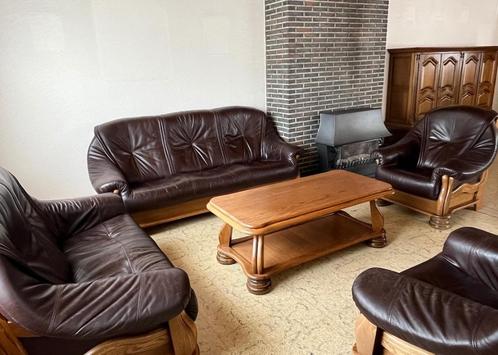 comfortabele salon 3-zit, 2-zit en twee 1 zit zetels + tafel, Huis en Inrichting, Zetels | Zetels, Gebruikt, Rechte bank, Vierpersoons of meer