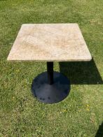 Marmeren bistrotafel van 60/60 cm met gietijzeren voet, Tuin en Terras, Ophalen, Gebruikt