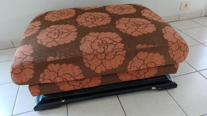 Grand pouf vintage, Huis en Inrichting, Zetels | Voetbanken en poefs, Gebruikt, 50 tot 75 cm, 75 tot 100 cm, Rechthoekig, Stof